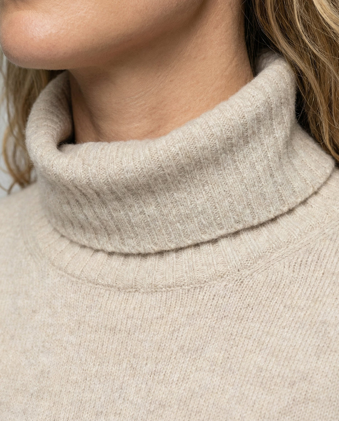 Soft Cashmere Turtleneck Women