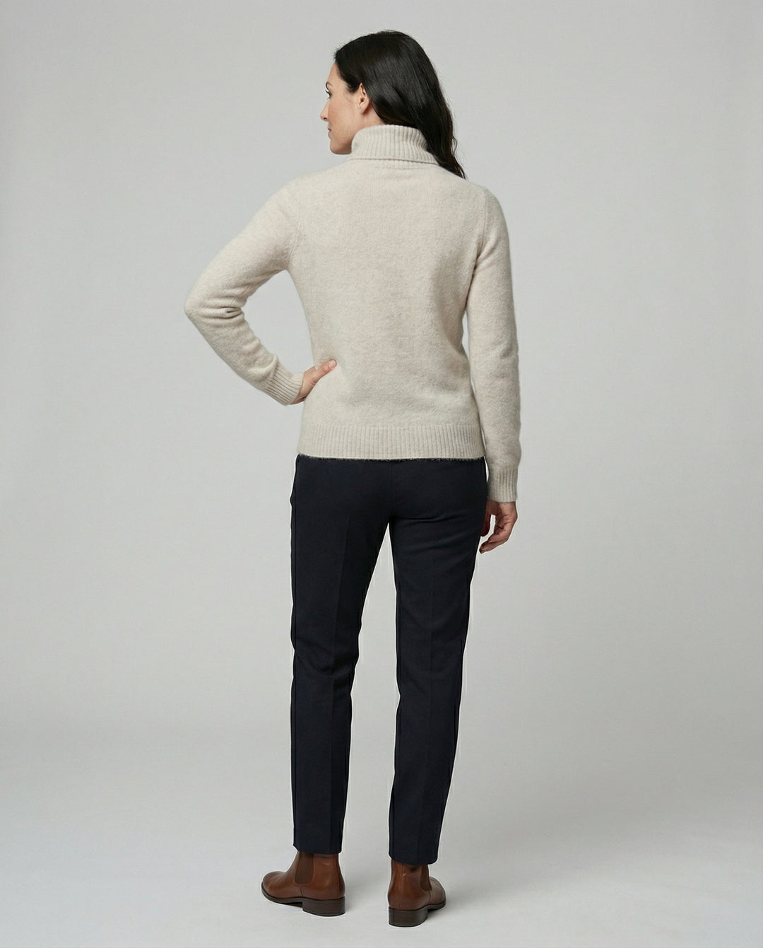 Soft Cashmere Roll Neck Sweater Women