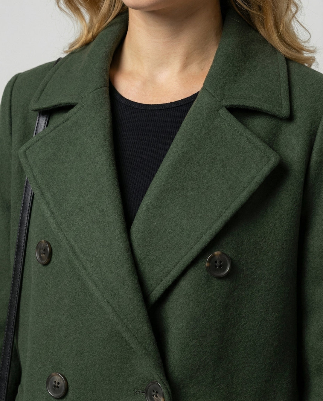Elegant women's coat autumn