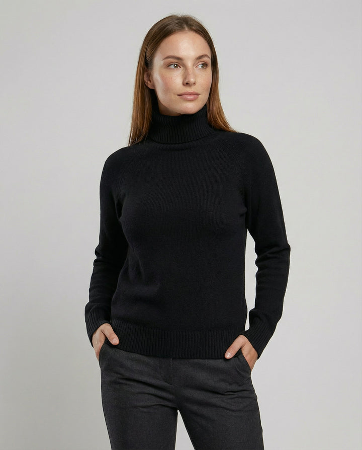 Cozy women's knit pullover