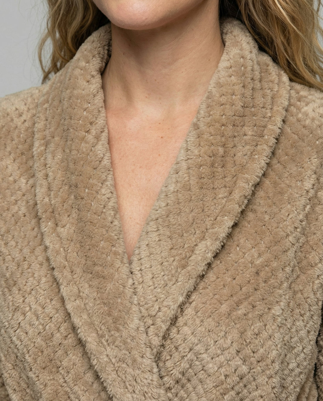 Cozy women's bathrobe