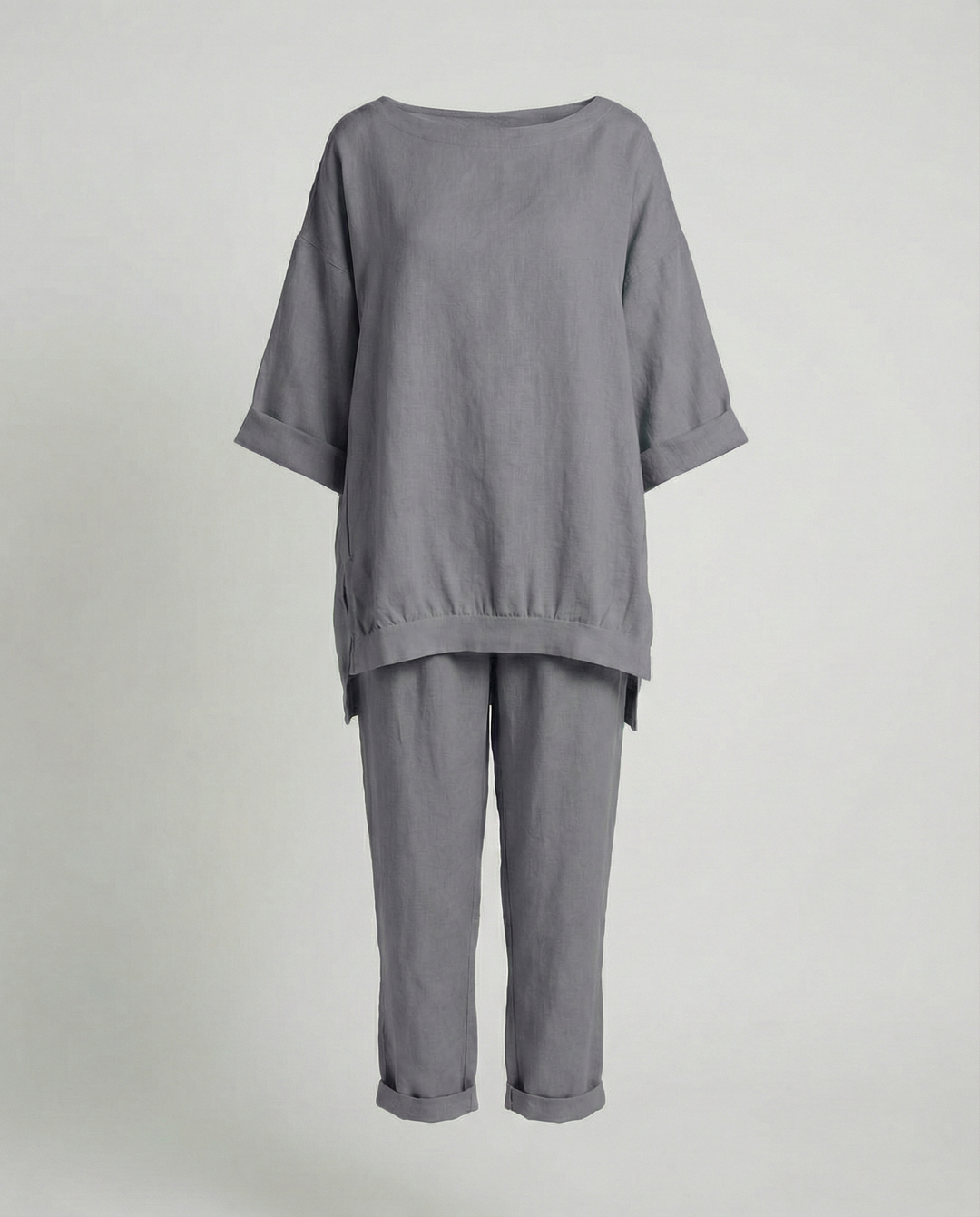 Comfortable women's leisure suit sporty